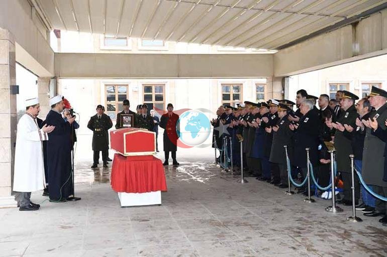 Genelkurmay Başkanı Bayraktaroğlu, şehit Taştekini uğurlama törenine katıldı