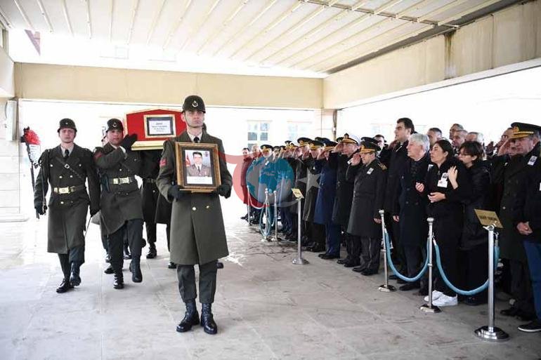 Genelkurmay Başkanı Bayraktaroğlu, şehit Taştekini uğurlama törenine katıldı
