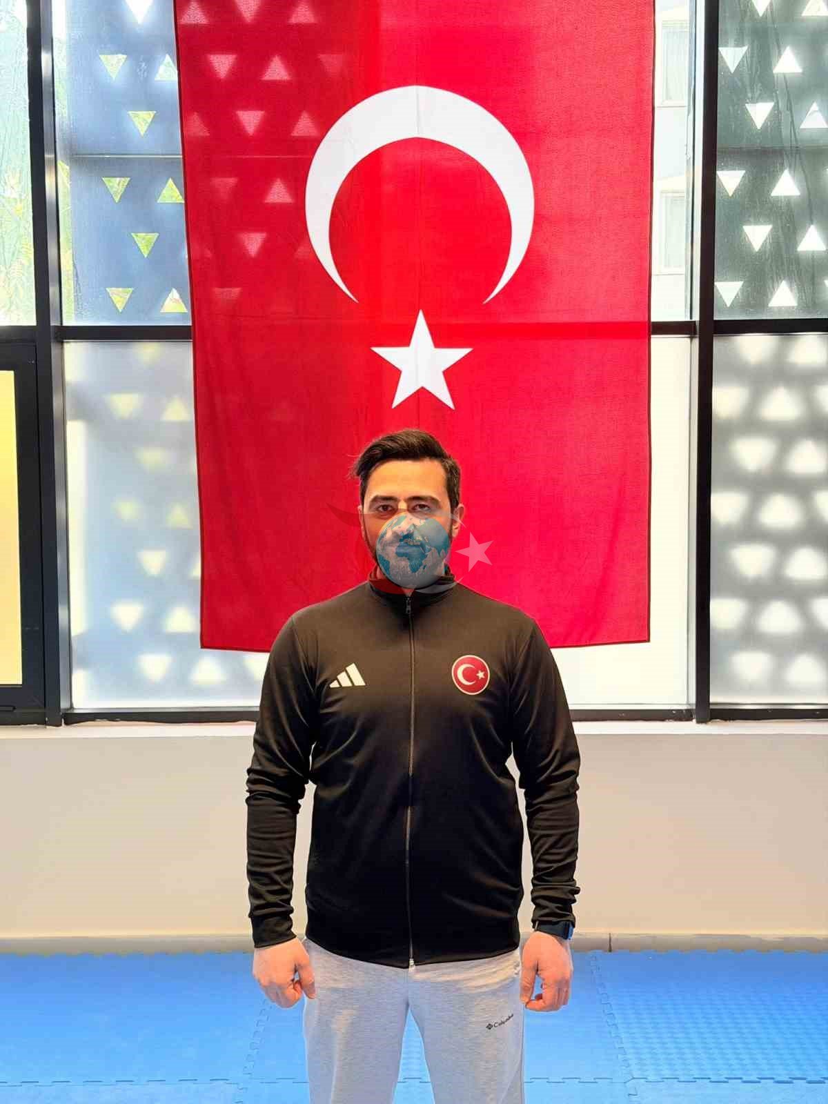 AGM Spor Kulübü Taekwondo Antrenörü Ziya Cönge, milli takım görevinde