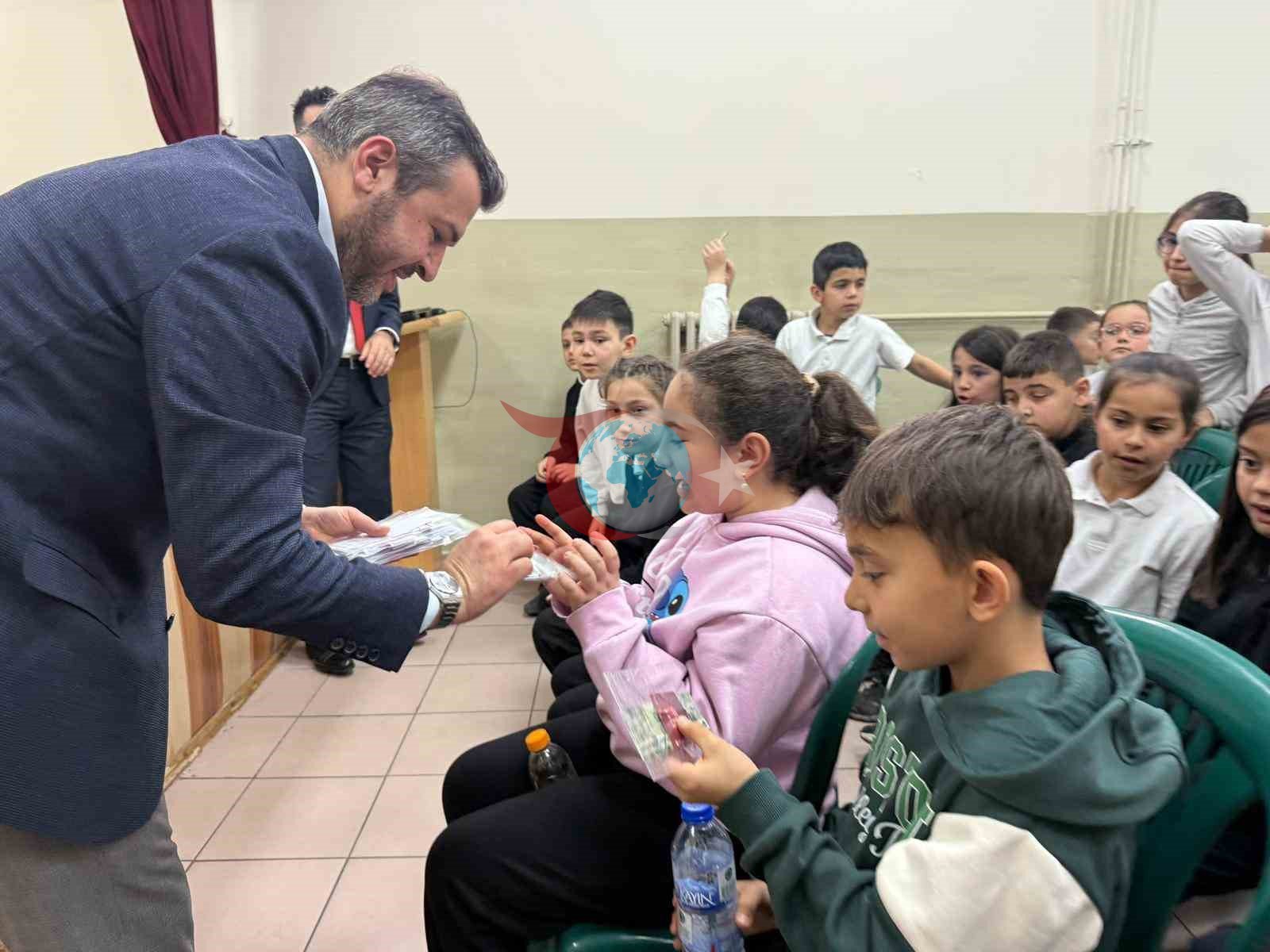 Başkan Çetinkaya&rsquo;dan miniklere yerel yönetim dersi
