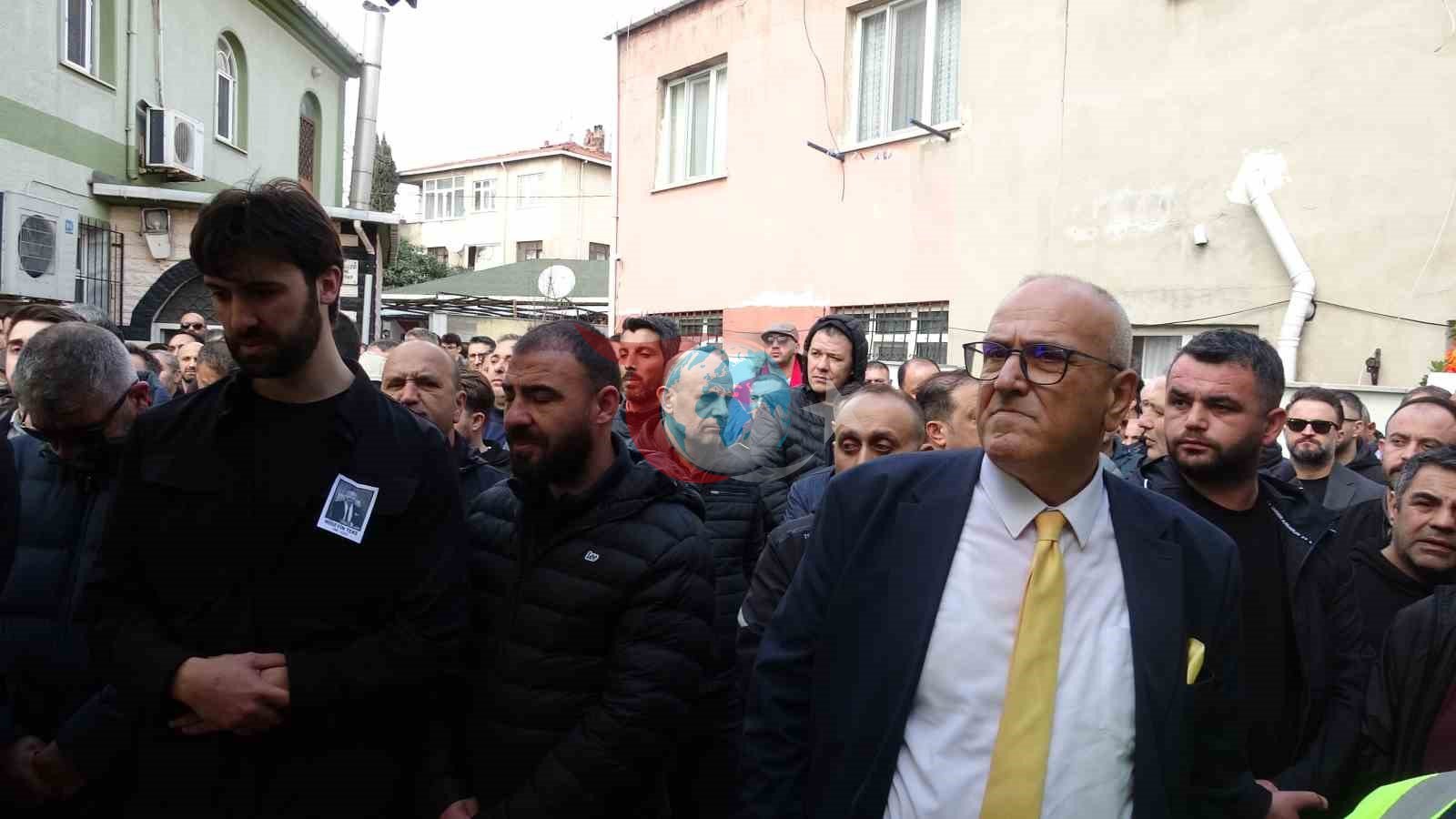 Pendik’te otopark kavgasında hayatını kaybeden Hüseyin Teke son yolculuğuna uğurlandı