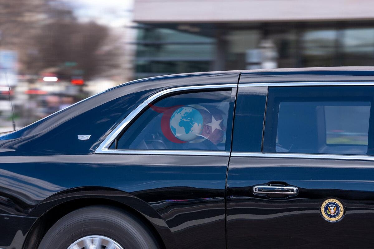 ABD Başkanı Donald Trump, Washington'da bir toplantıya giderken aracında görüntülendi, 19 Mart 2026
