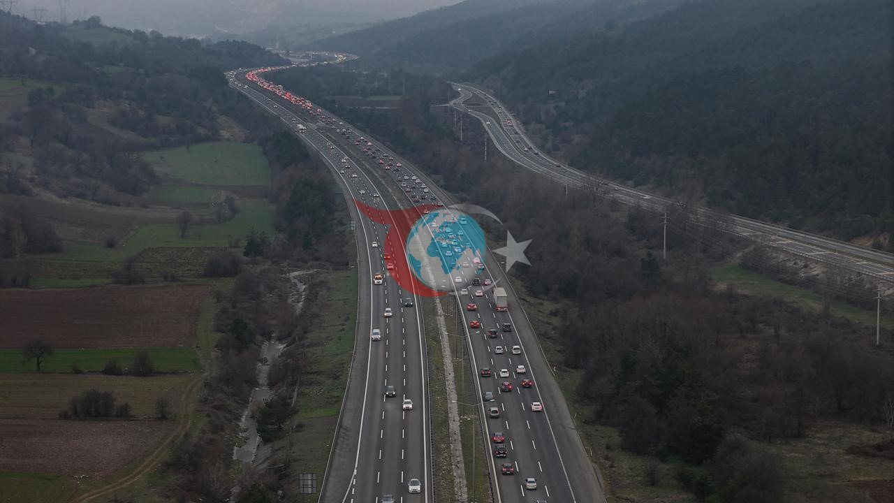 Ramazan Bayramı&rsquo;nda Bolu&rsquo;dan 331 bin araç geçiş yaptı