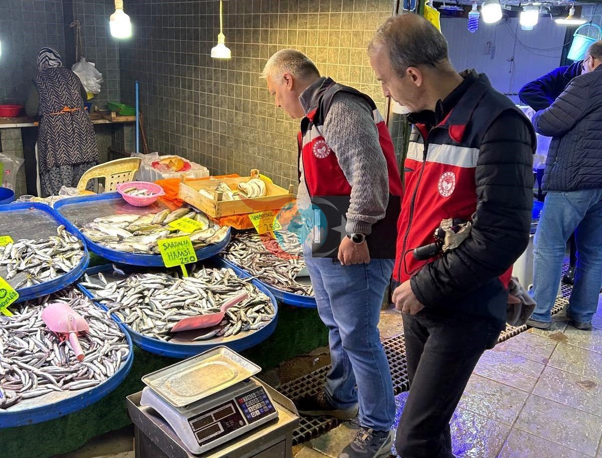 Simav’da pazar denetimleri sürüyor