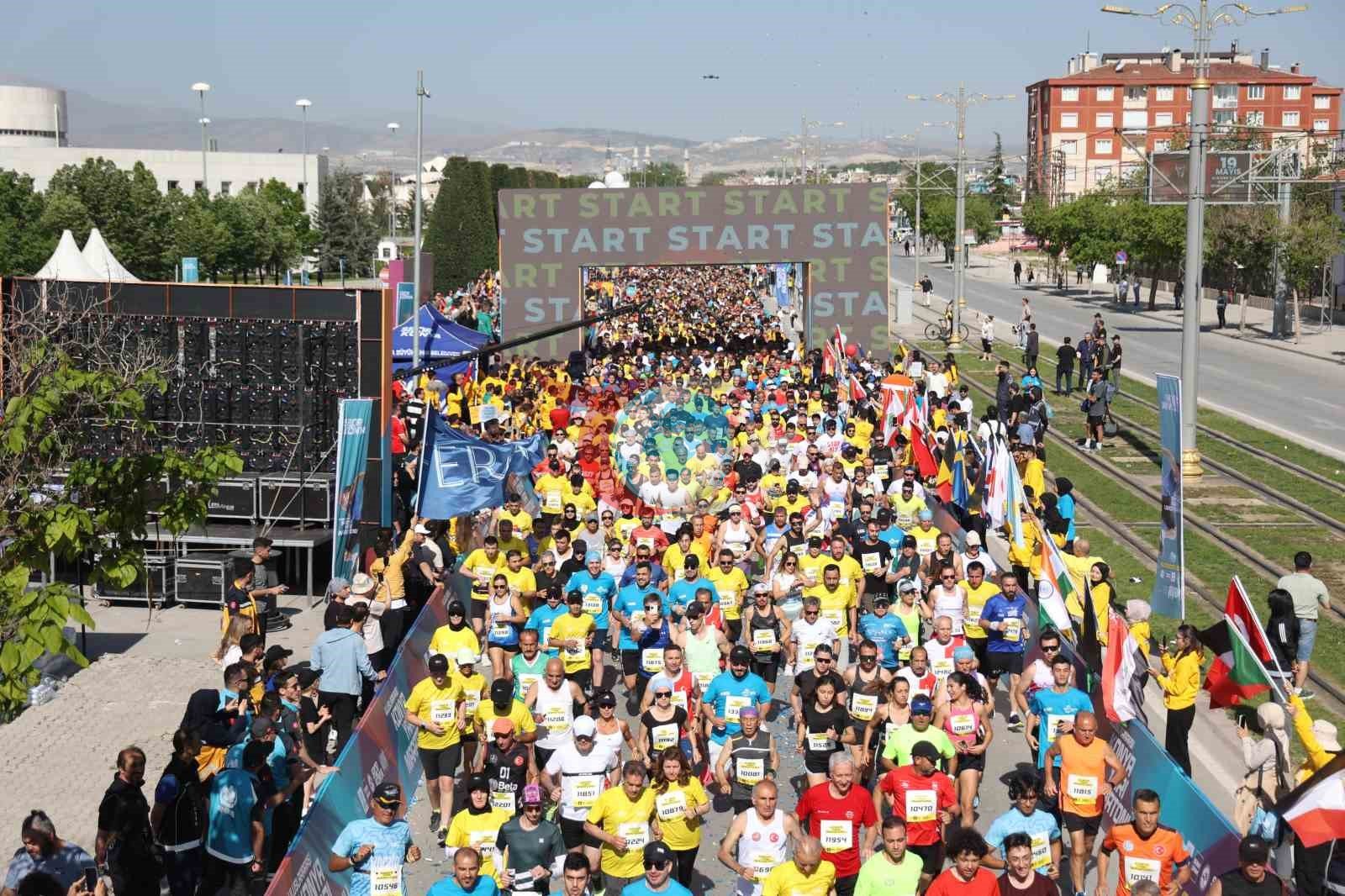Başkan Altay, Sporseverleri Konya Yarı Maratonu’na Kayıt Olmaya Çağırıyor