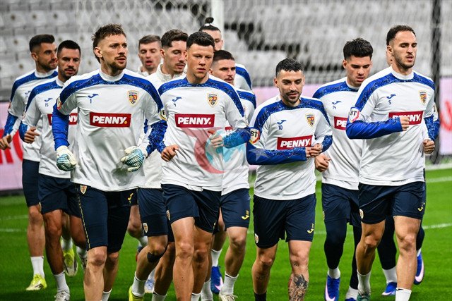 Lucescu'dan Türkiye-Romanya maçına saatler kala sürpriz karar! 4 futbolcuyu kadrodan çıkardı - Resim: 0