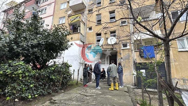Evde tek başına olan çocuk çakmakla oynarken evi yaktı