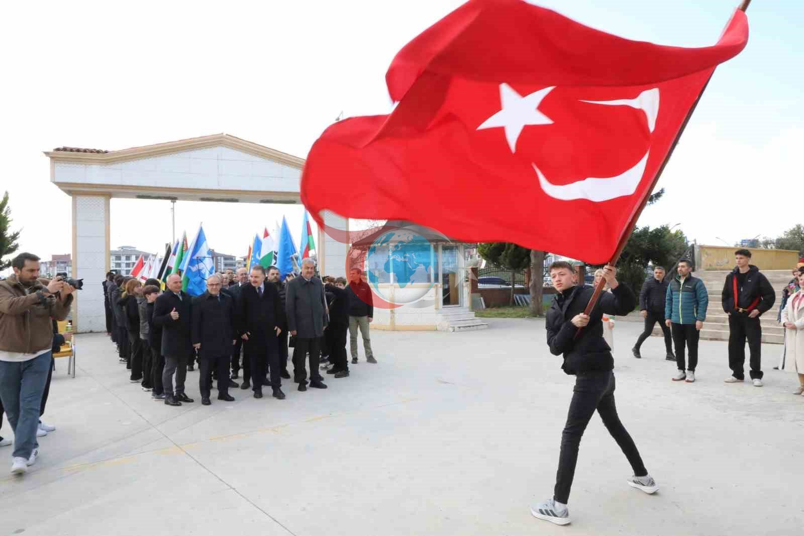 Edremit'te Nevruz Bayramı Coşkuyla Kutlandı