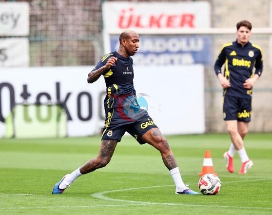 Fenerbahçe, Beşiktaş maçının hazırlıklarını sürdürdü