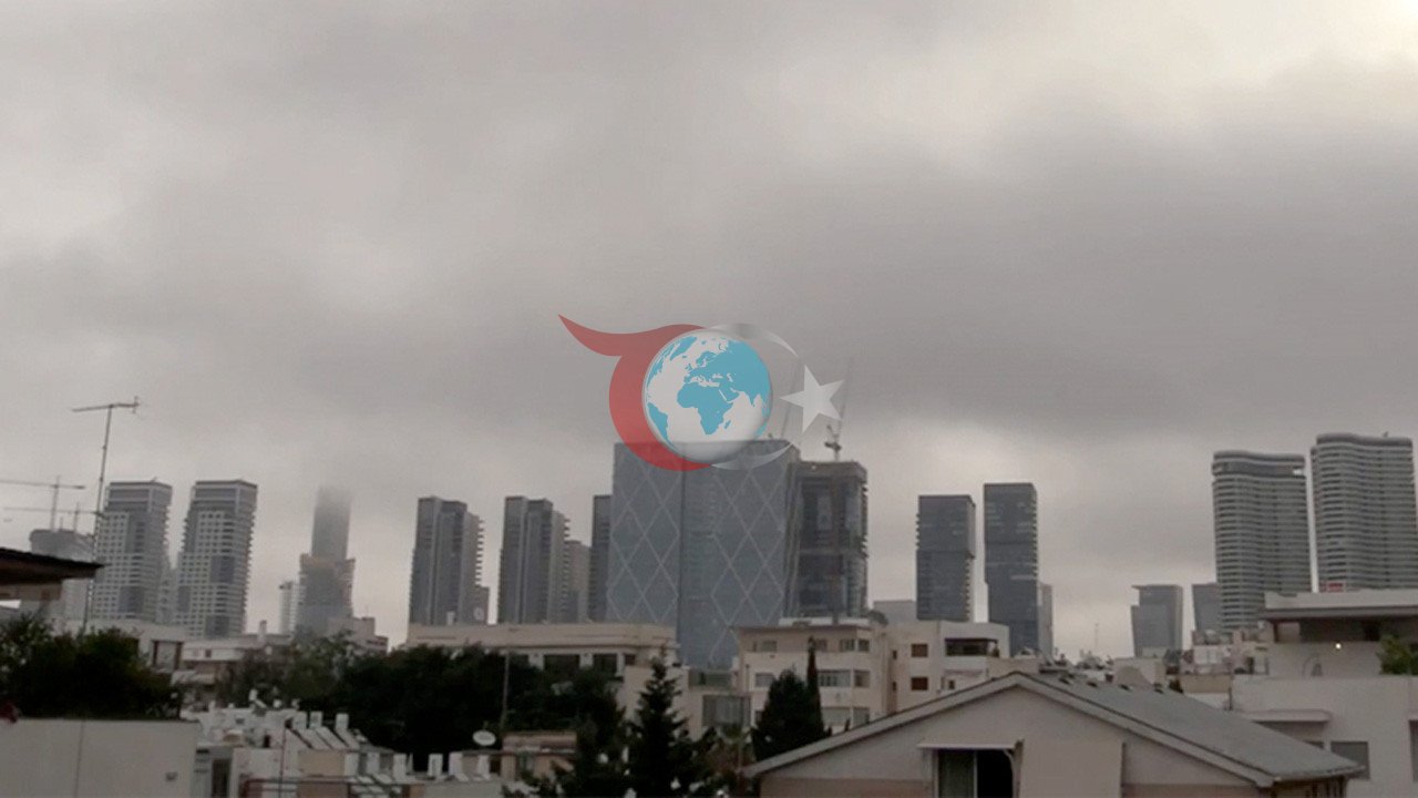 İran'ın Füze Saldırıları Tel Aviv'de Büyük Patlamalara Yol Açtı