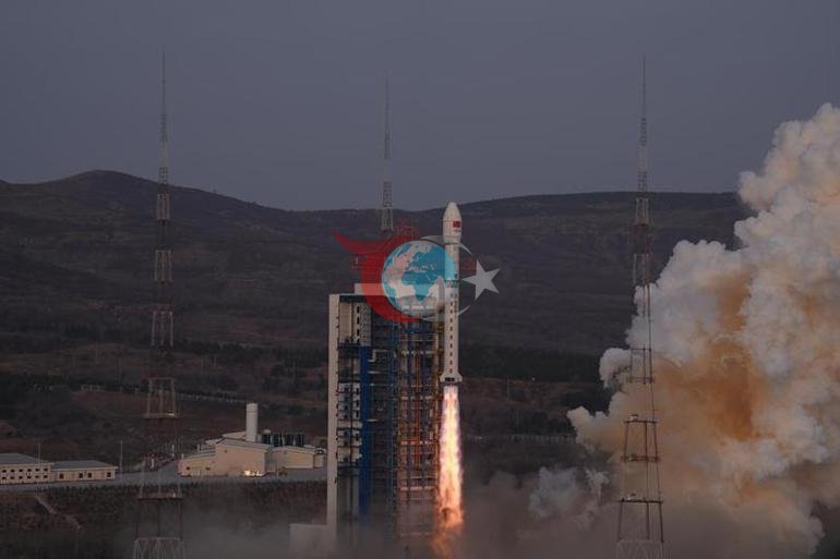 Çin uzaya iki yeni uydu gönderdi