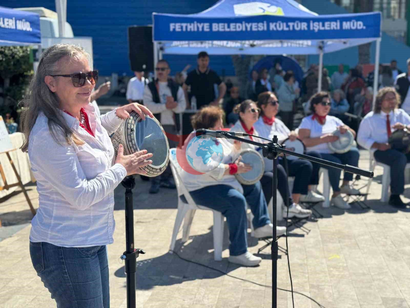 Fethiyeโde Yaลlฤฑlara Saygฤฑ Haftasฤฑ etkinliฤi renkli gรถrรผntรผlere sahne oldu