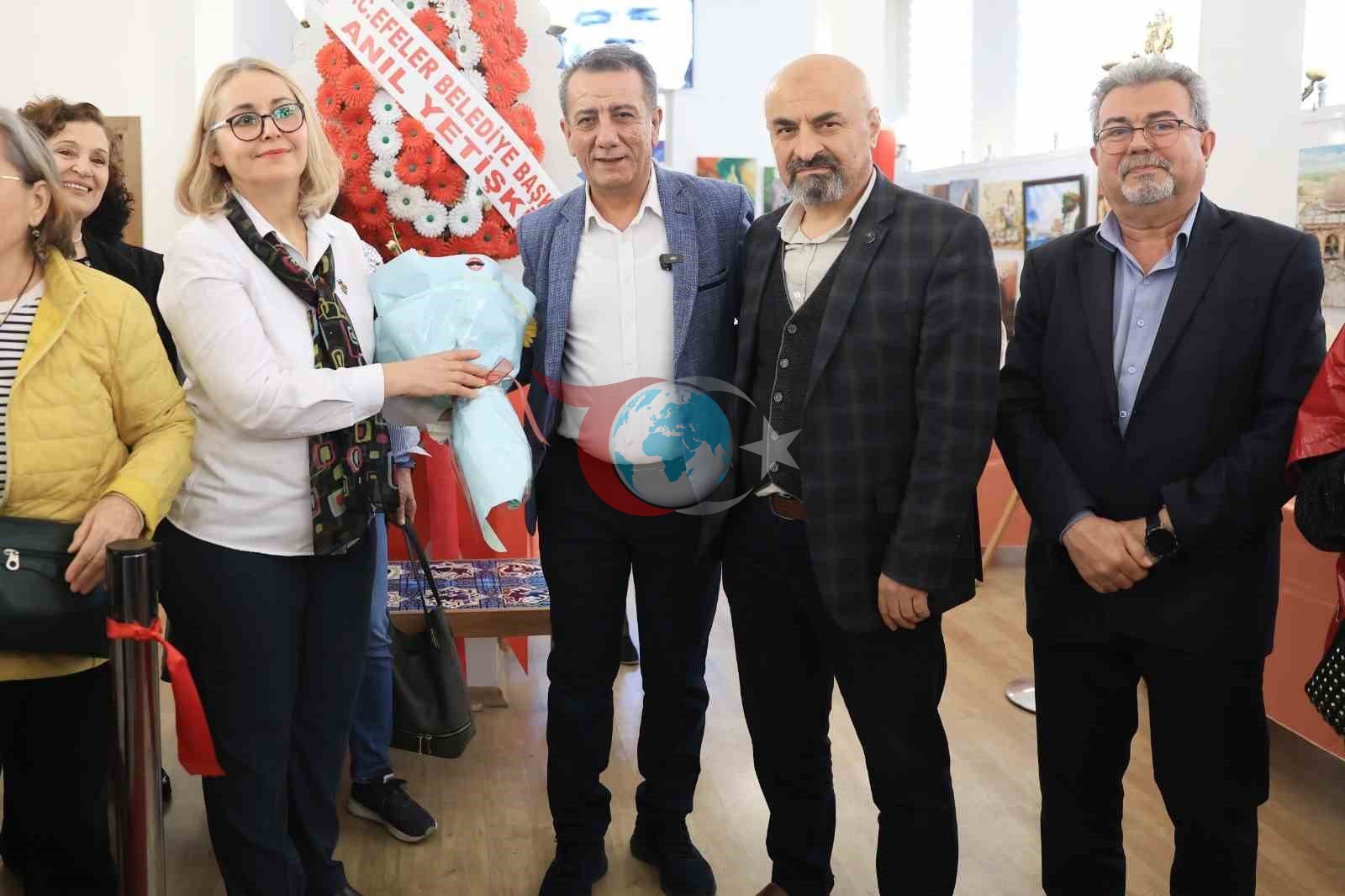 Efeler&rsquo;de el emeği göz nuru eserler görücüye çıktı