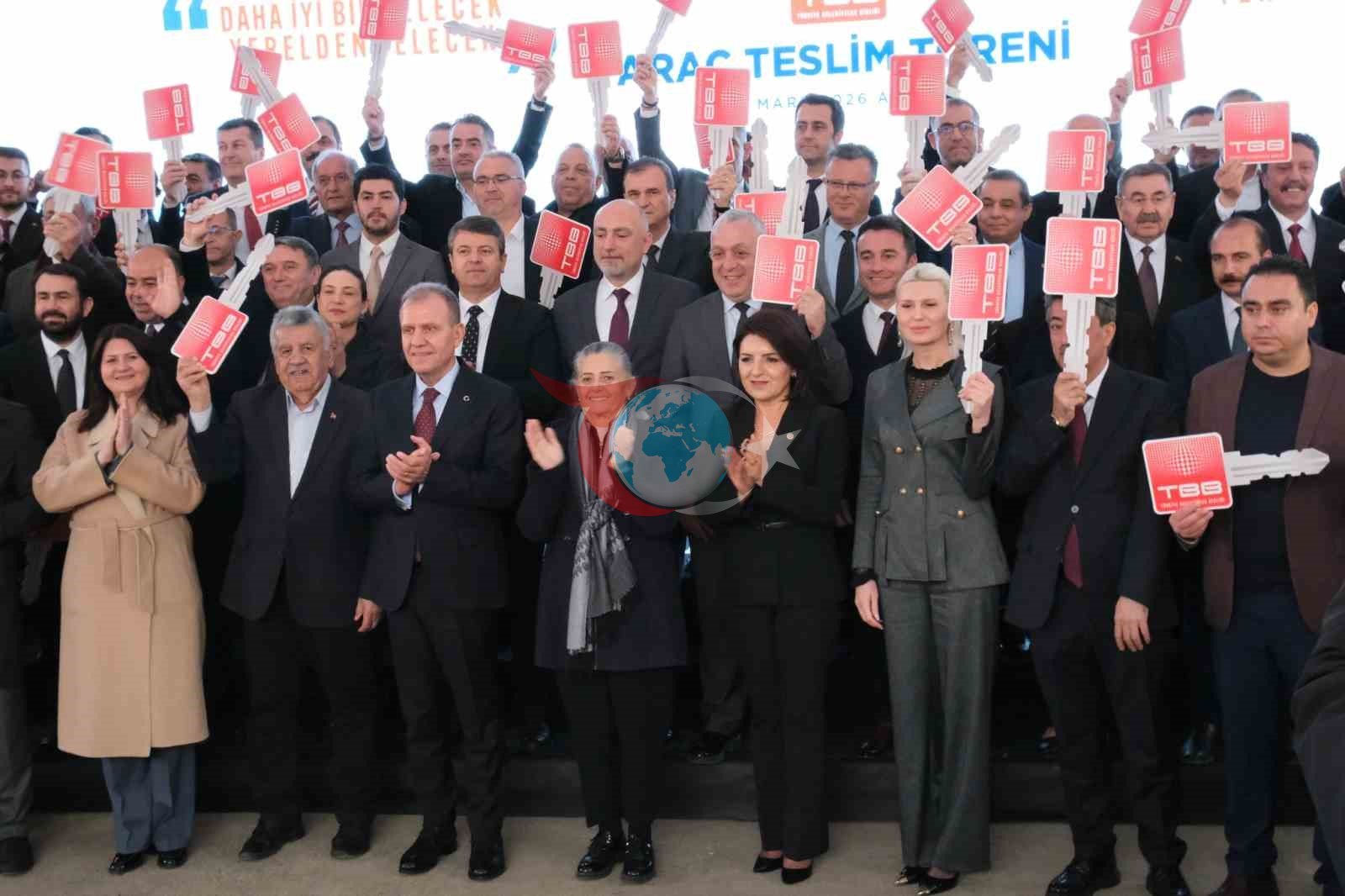 Sivrihisar Belediyesi araรง filosunu gรผรงlendiriyor
