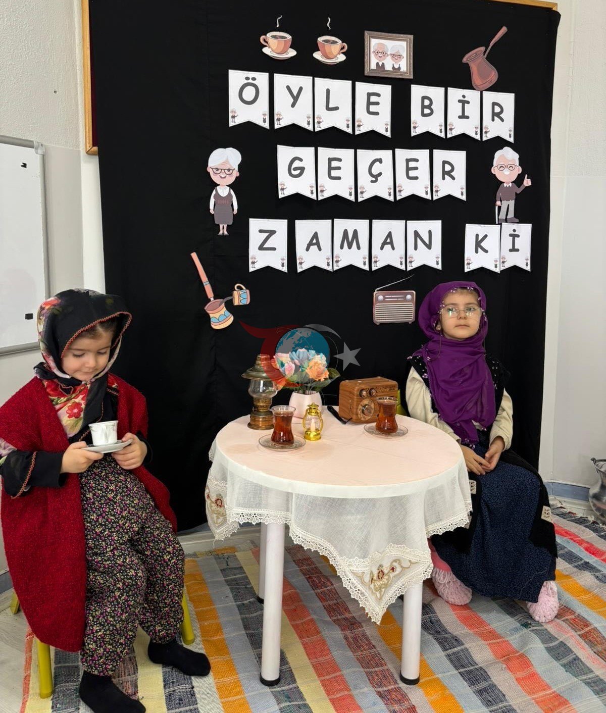 Aydฤฑntepeโde minik รถฤrenciler Yaลlฤฑlar Haftasฤฑโnda bรผyรผklerini canlandฤฑrdฤฑ