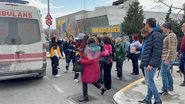 Beylikdüzü'nde Kimya Laboratuvarındaki Patlamada 4 Öğrenci Yaralandı