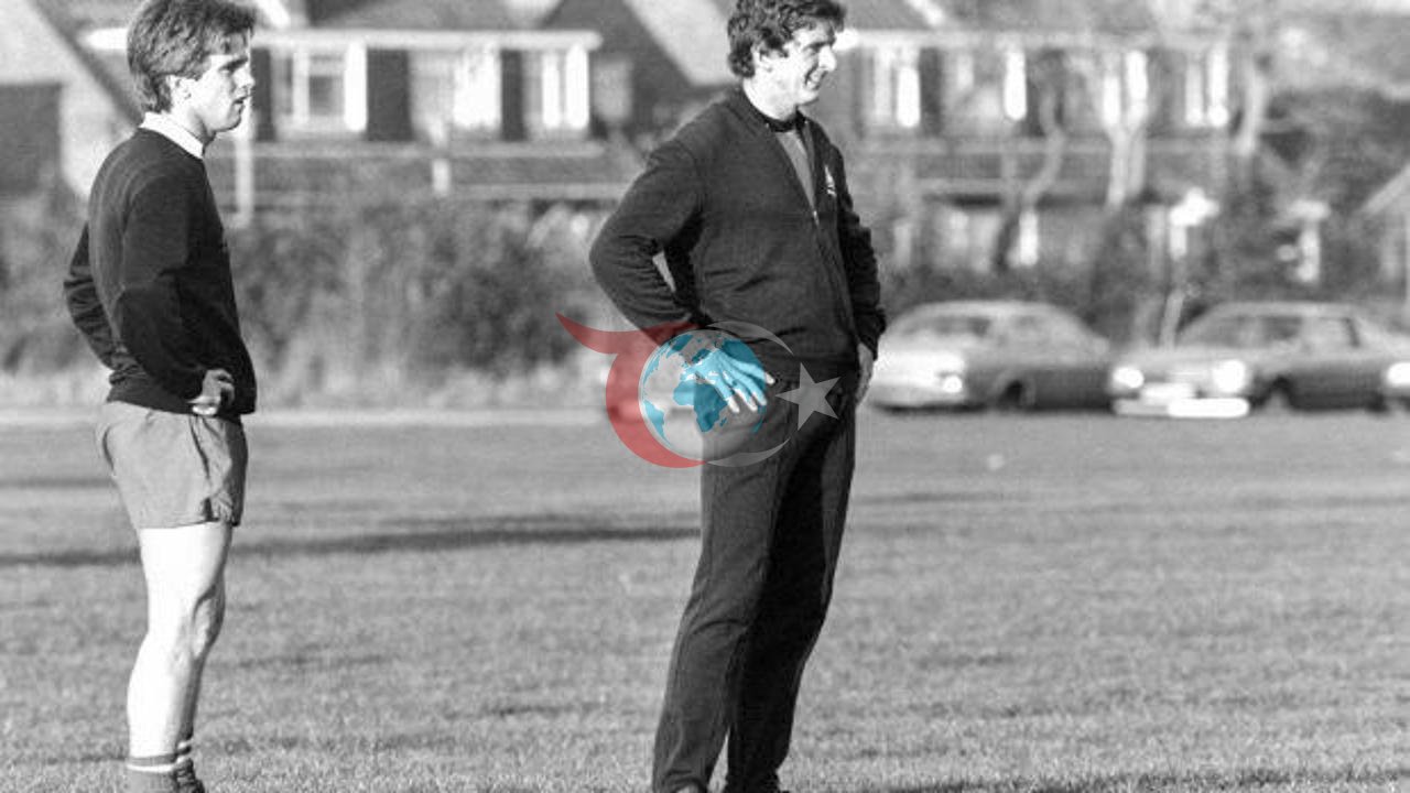 78 Yaşında Geri Döndü! Efsane İsim 44 Yıl Sonra Yeniden Başlangıçta