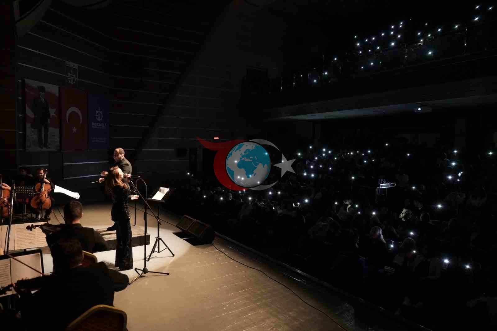 Kocaeli Orkestrası, Toygar Işıklı dizi müziklerini izleyiciyle buluşturdu
