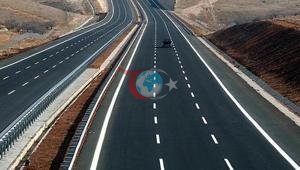 Yola çıkacaklar dikkat Birçok güzergahta şeritler kapalı