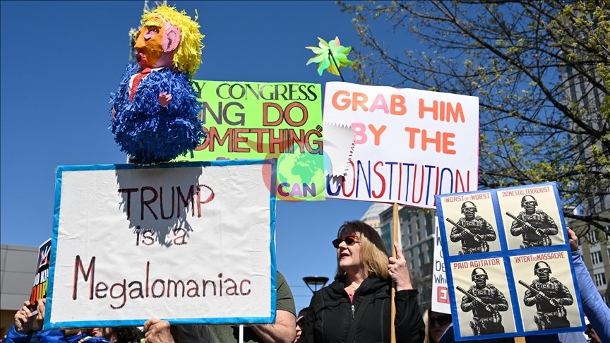 ABD'de, Trump yönetimine karşı 'Krallara Hayır' protestosu düzenlendi