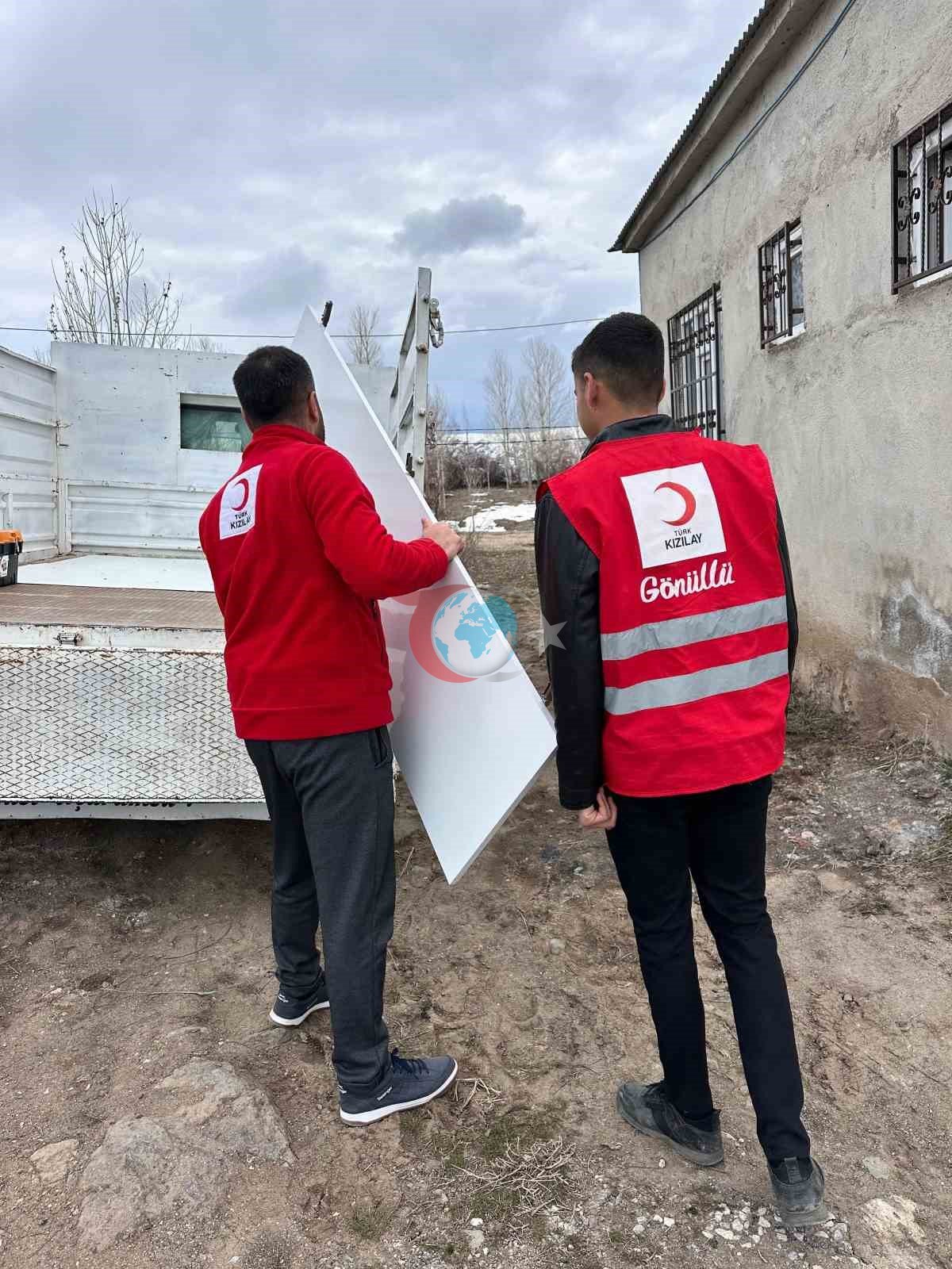 Kızılay Muradiye Şubesinden yaşlılar ziyaret