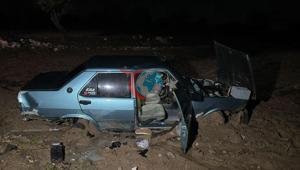 Uşakta iki otomobil çarpıştı, 5 kişi yaralandı