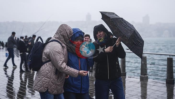 İstanbul'da Sağanak Yağış Uyarısı: Trafik Kilitlendi