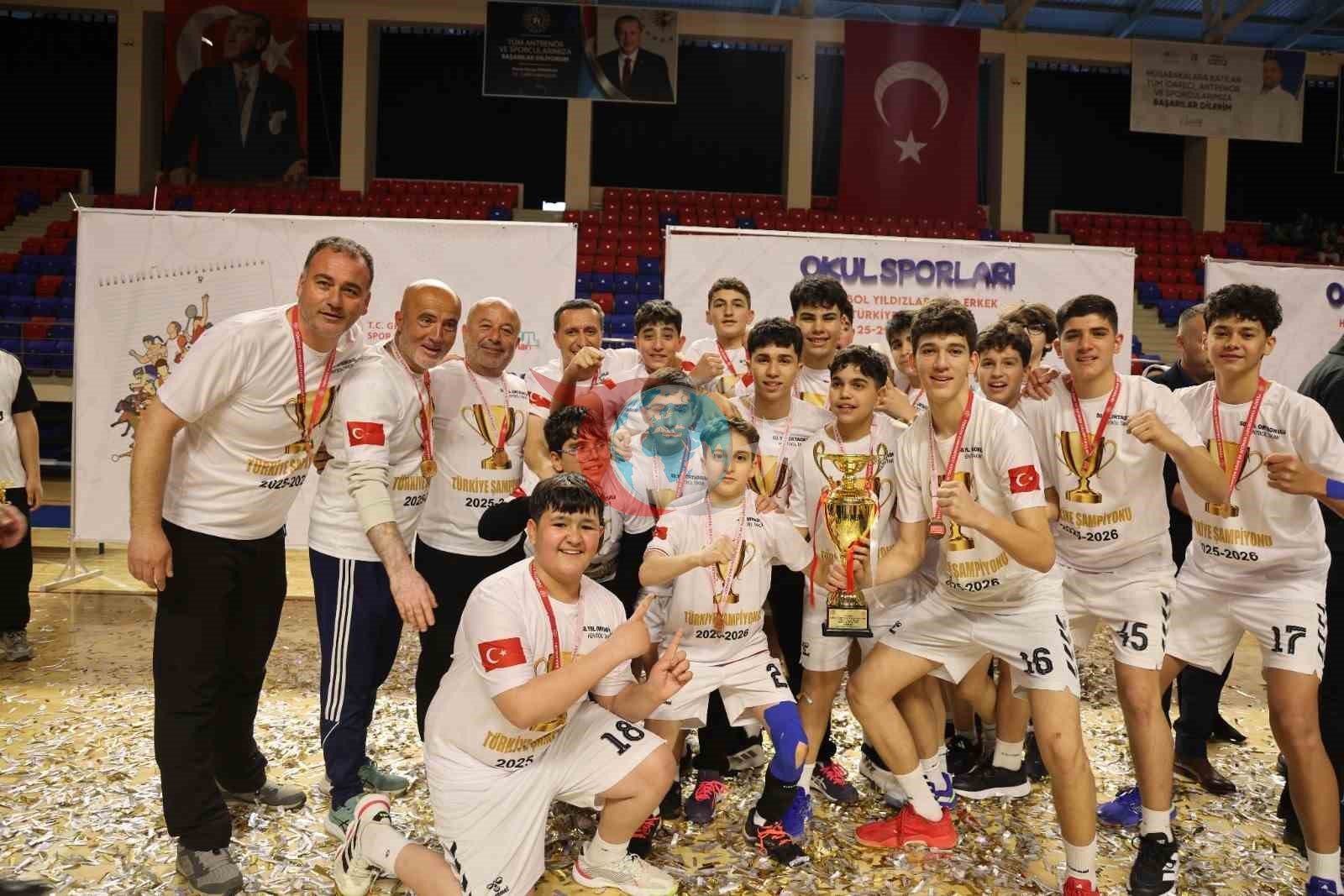 Niğde'de Hentbol Finali Büyük Coşku ile Tamamlandı