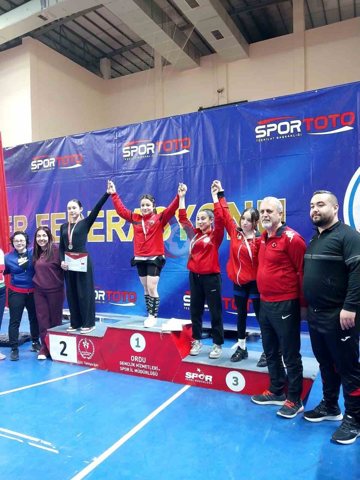Bilecikli sporcu Türkiye ikincisi oldu