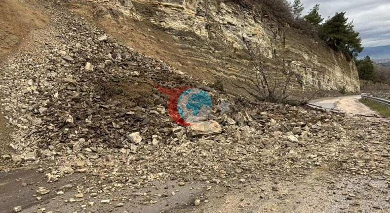 Bursa’da sel ve heyelan dehşeti Kar 2 metreyi aştı, Nilüfer Çayı taştı