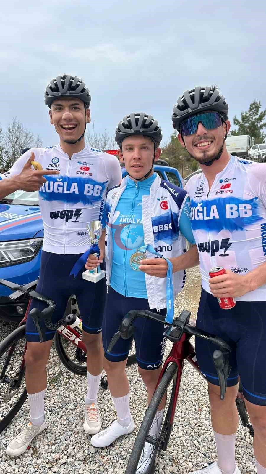 Muğla Büyükşehir Belediyesi Bisiklet Takımı Alanya&rsquo;da birincilik kürsüsüne çıktı