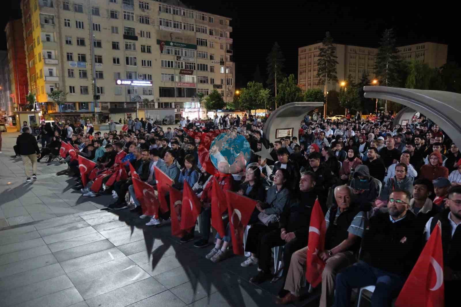 Milli maç heyecanı Çorum&rsquo;da dev ekranda yaşanacak