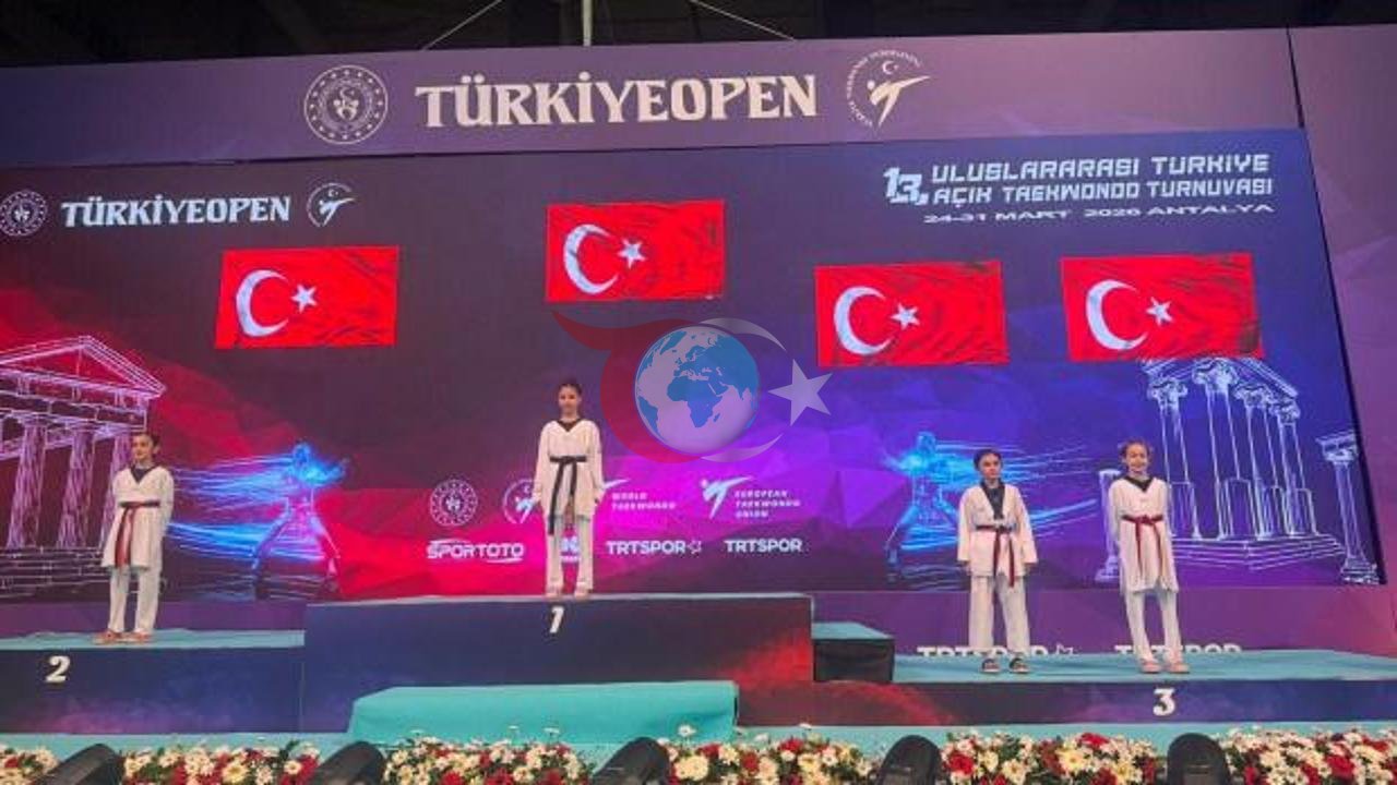 Başkan Altay'dan Bronz Madalyalı Melek Su'ya Tebrik