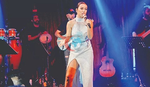 İkilem ve Tuğba Yurt&rsquo;tan düet sürprizi - Resim : 2