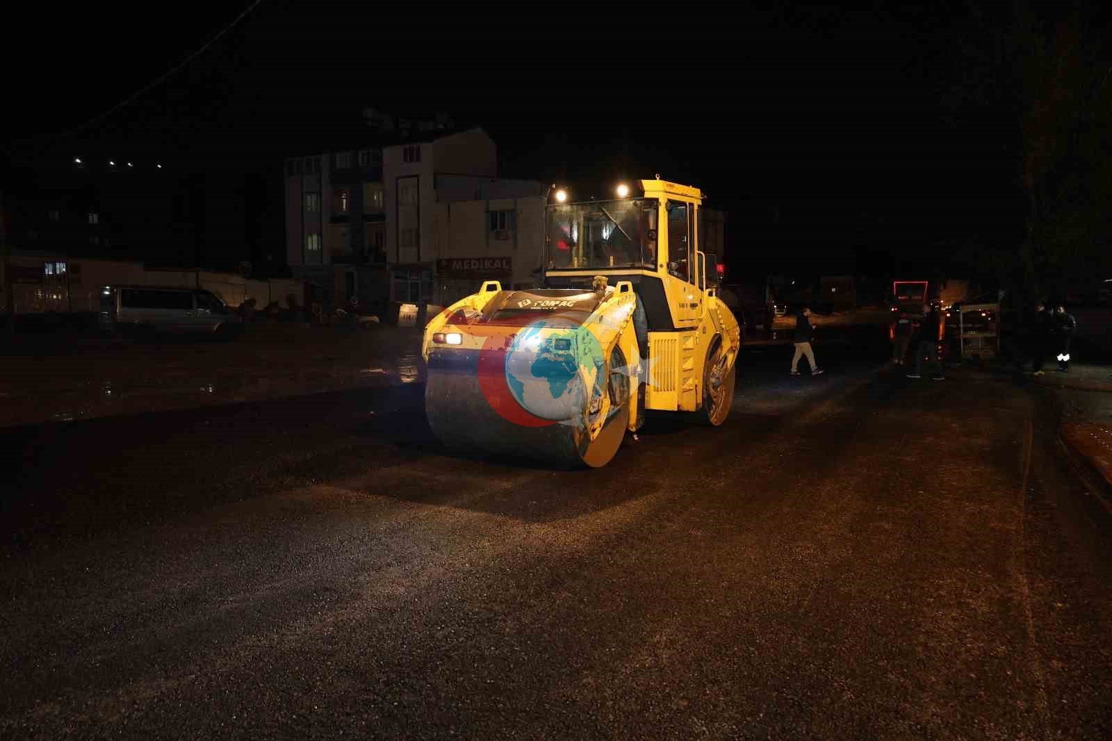 Antakya’da yol bakım ve onarım çalışmaları sürüyor