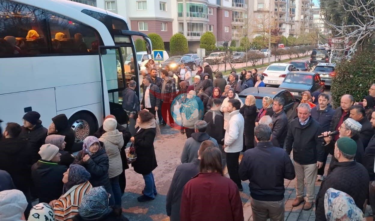 Aydınlı umreciler dualarla uğurlandı