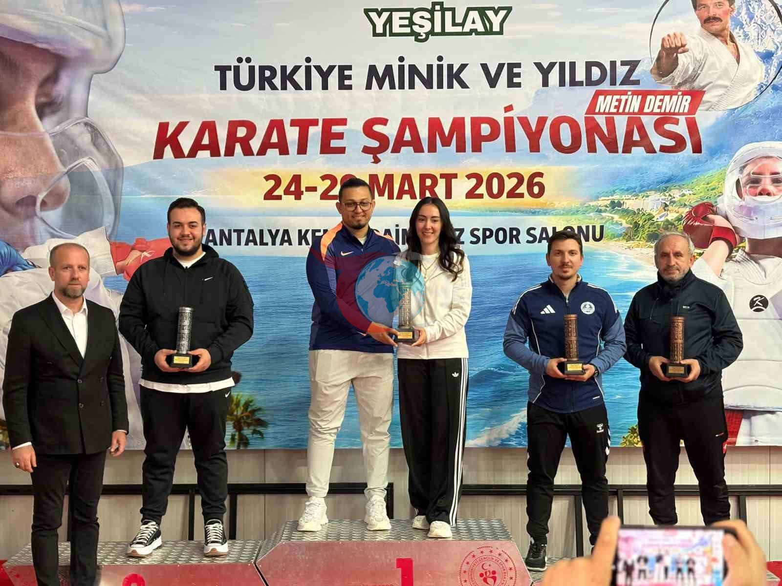 Kağıtspor haftayı uluslararası madalyalarla kapattı