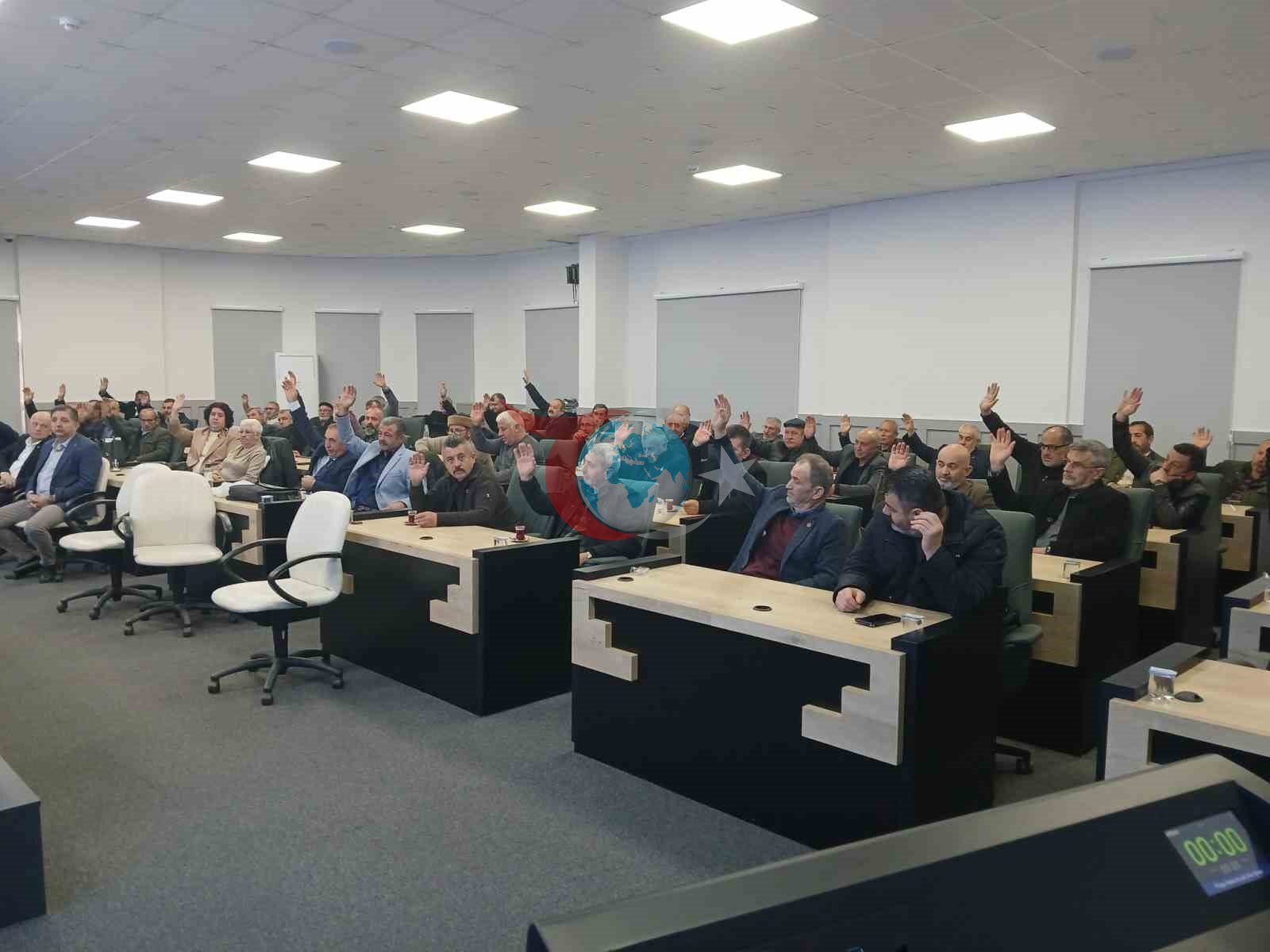 Bilecik Muhtarlar Derneฤi Baลkanฤฑ ฤฐlhami รฤฑnar, 6โncฤฑ kez gรผven tazeledi