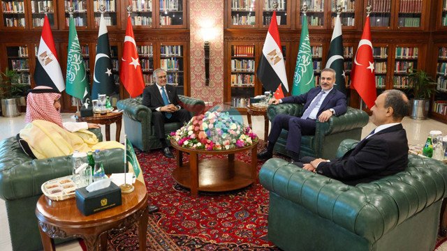 İsrail'i korkutan görüntü! Türkiye Suudi Arabistan Pakistan Mısır 500 milyon ediyor ve... - Resim: 1