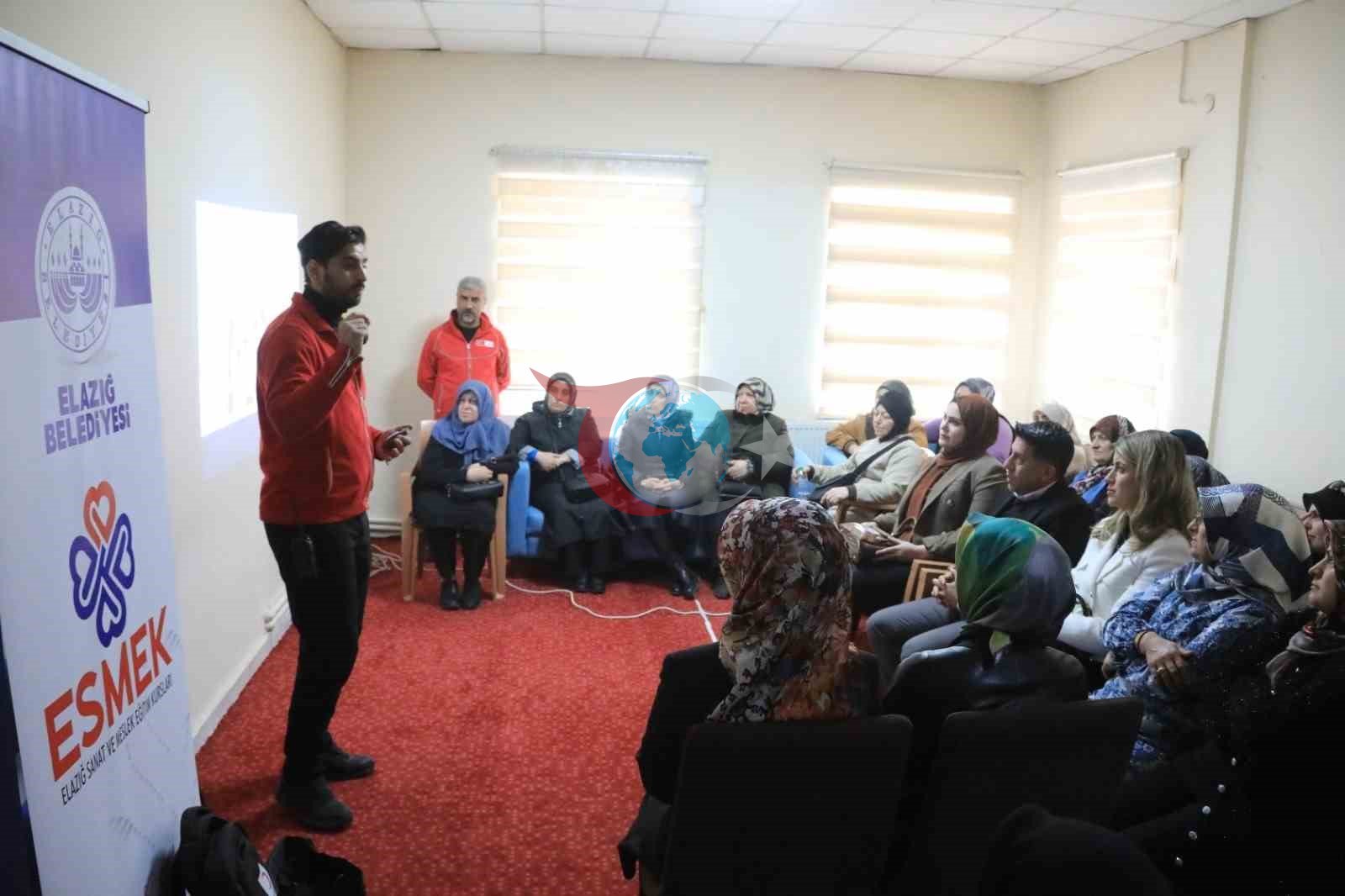Elazığ&rsquo;da kadınlara afet bilinci kazandırma eğitimi verildi