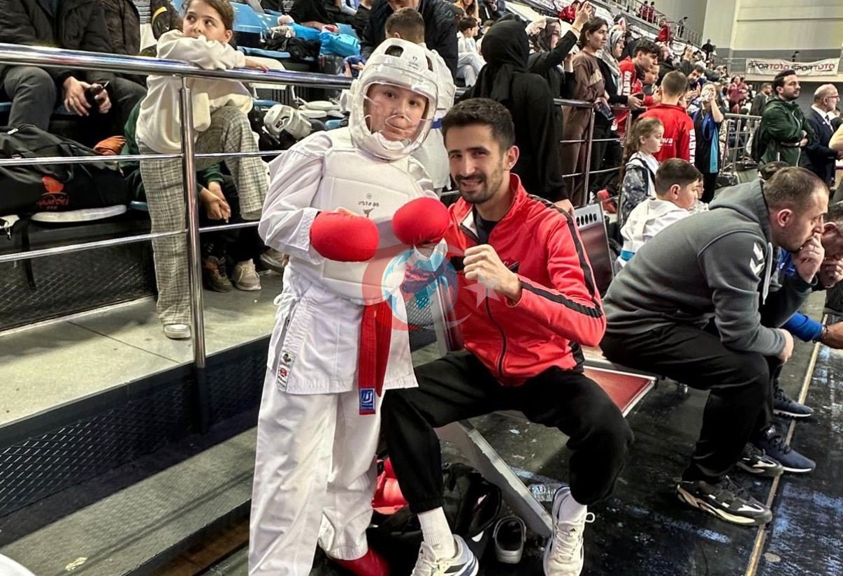 Afyonkarahisar'ın Karate Yıldızları Türkiye'de Zirveye Çıktı