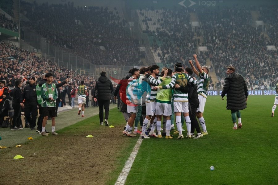 Bursaspor'a PFDK'dan Yüklü Ceza