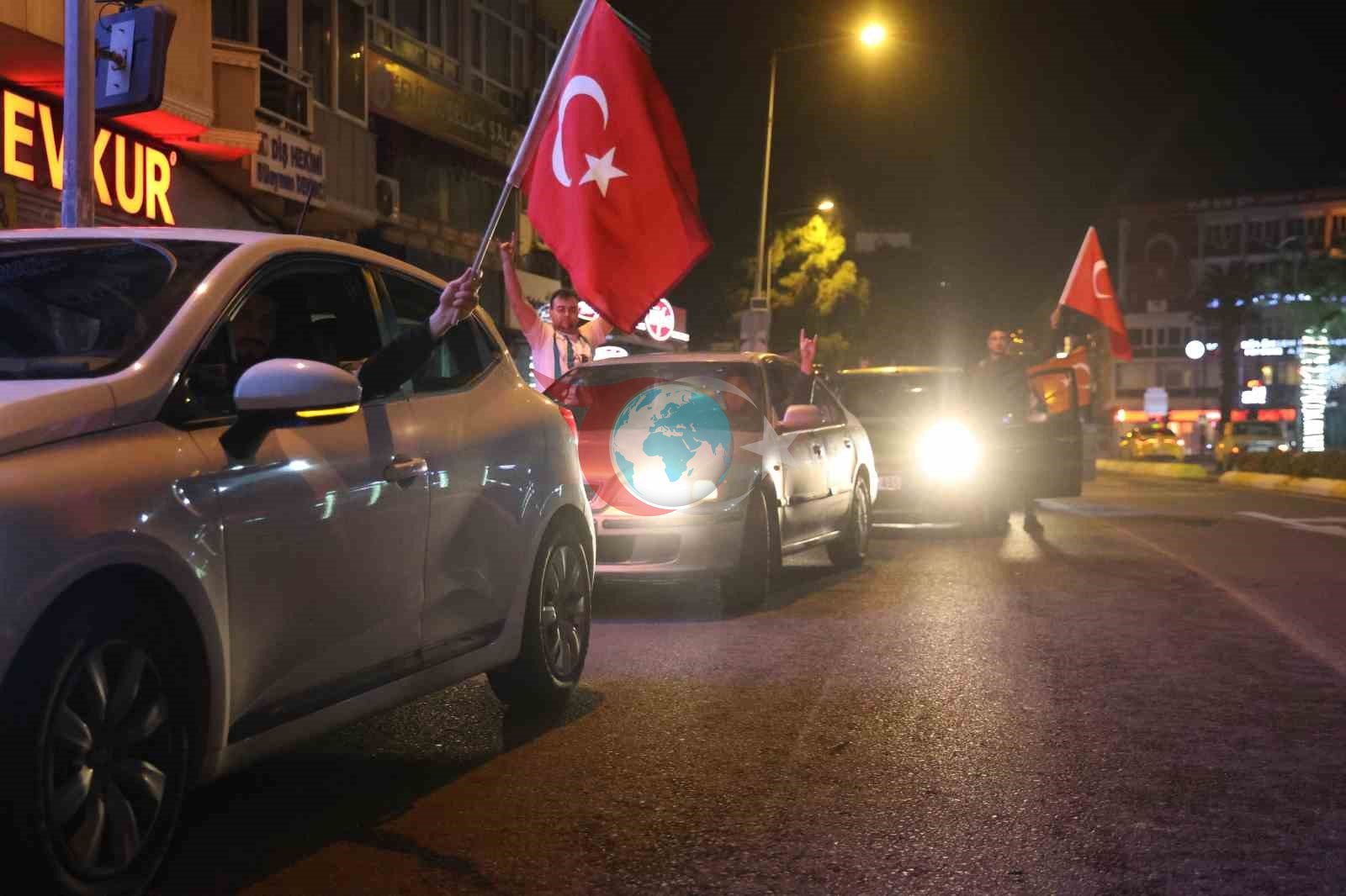 Türkiye’nin Dünya Kupası’na katılması, Aydın’da konvoyla kutlandı
