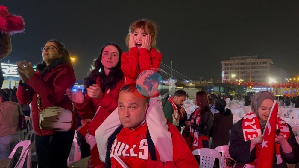 Türkiye’de Dünya Kupası coşkusu! Milli Takım’ın galibiyeti yurtta büyük sevinçle karşılandı