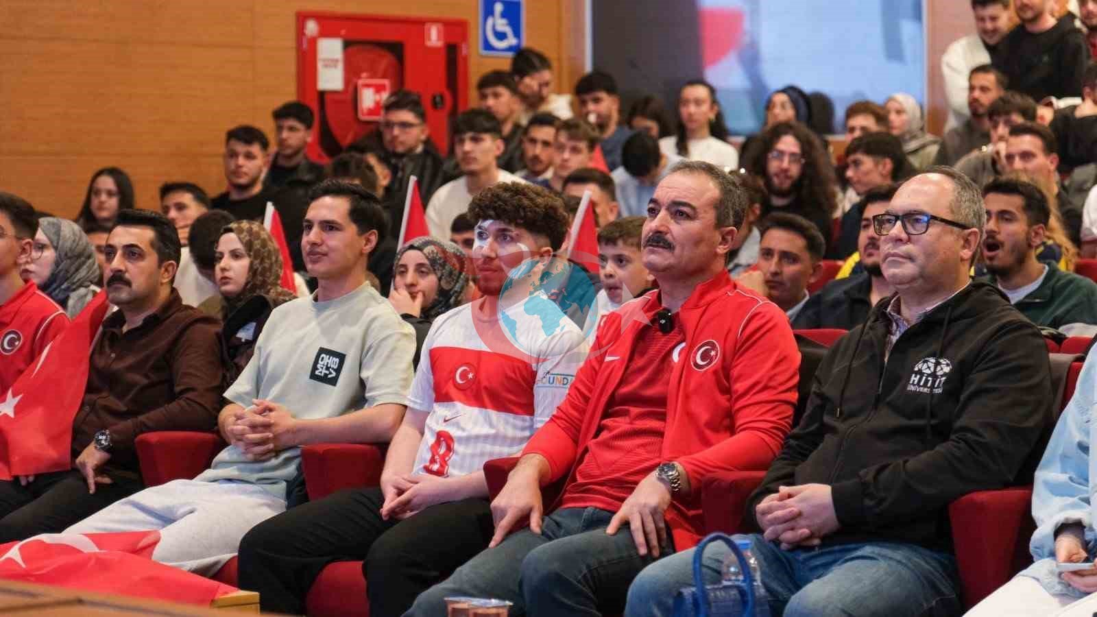 A Milli Takım’ın Kosova galibiyeti üniversite kampüsünde bayram havası estirdi