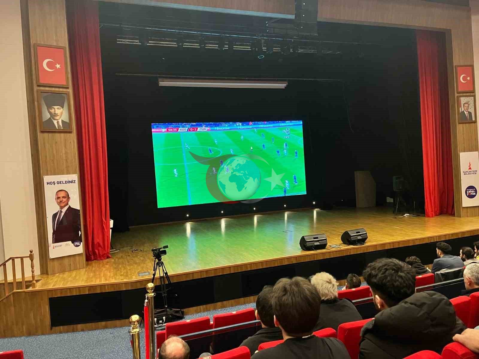 Sancaktepe’de Unutulmaz Gece: 24 Yıl Sonra Dünya Kupası Sevinci Dev Ekranda Yaşandı