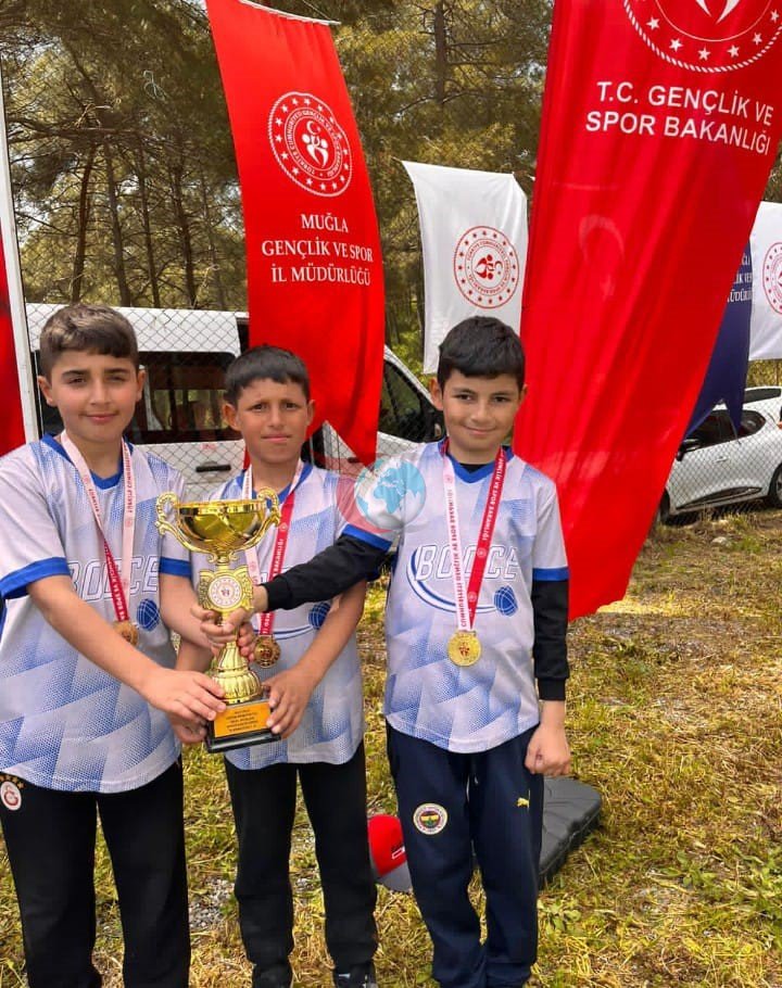 Bocce’de madalyaları topladılar, hedef ege şampiyonluğu