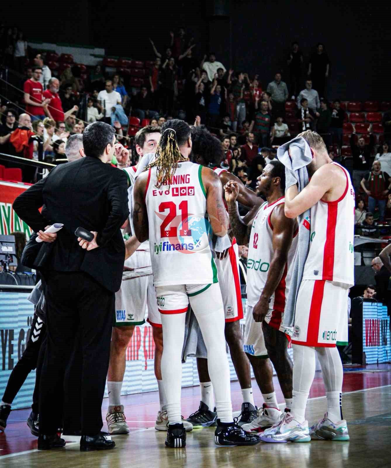 Karşıyaka Basketbol’da oyuncular antrenmana çıkmadı