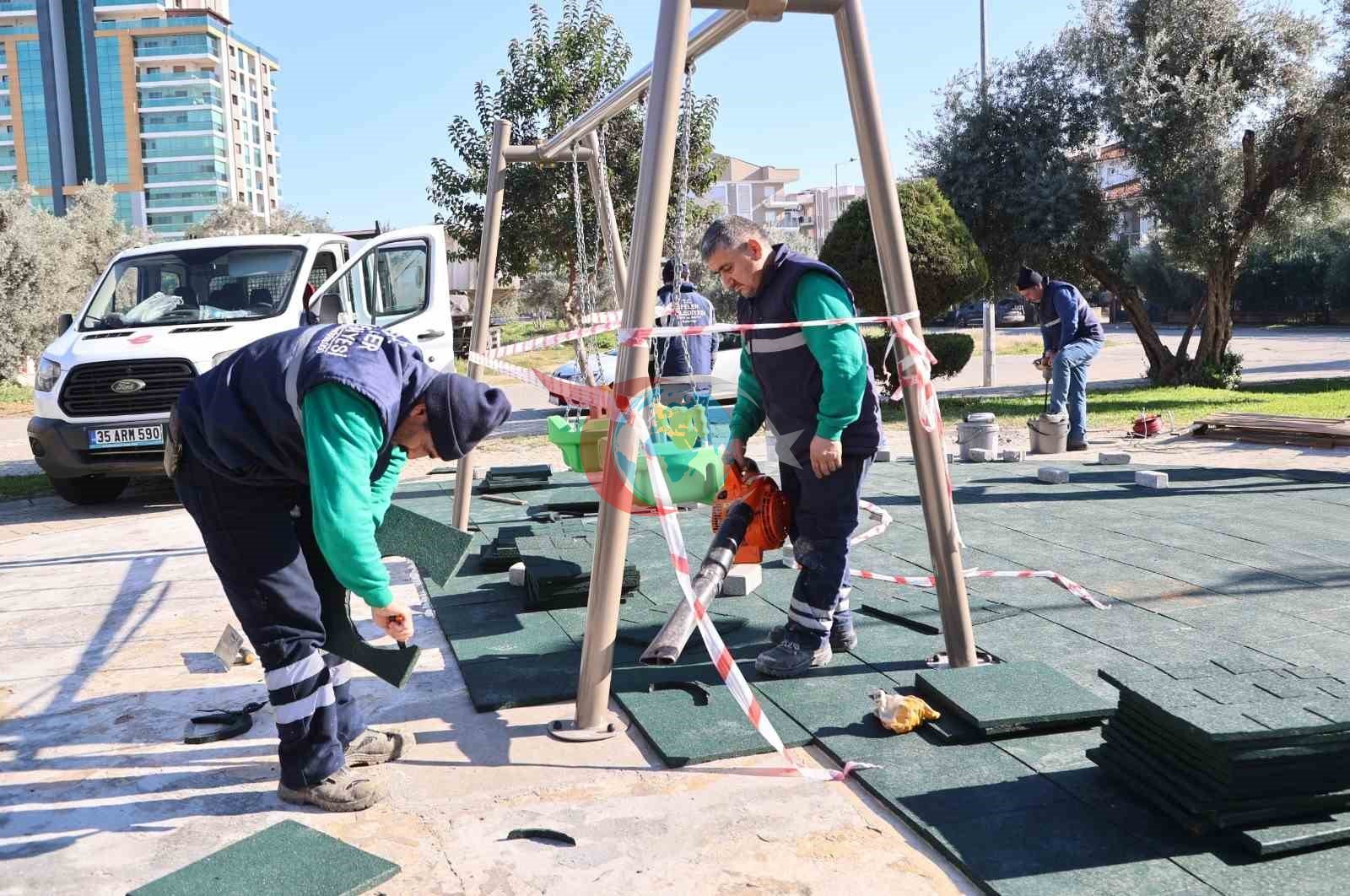Efeler'de Parkların Yenileme Çalışmaları Devam Ediyor