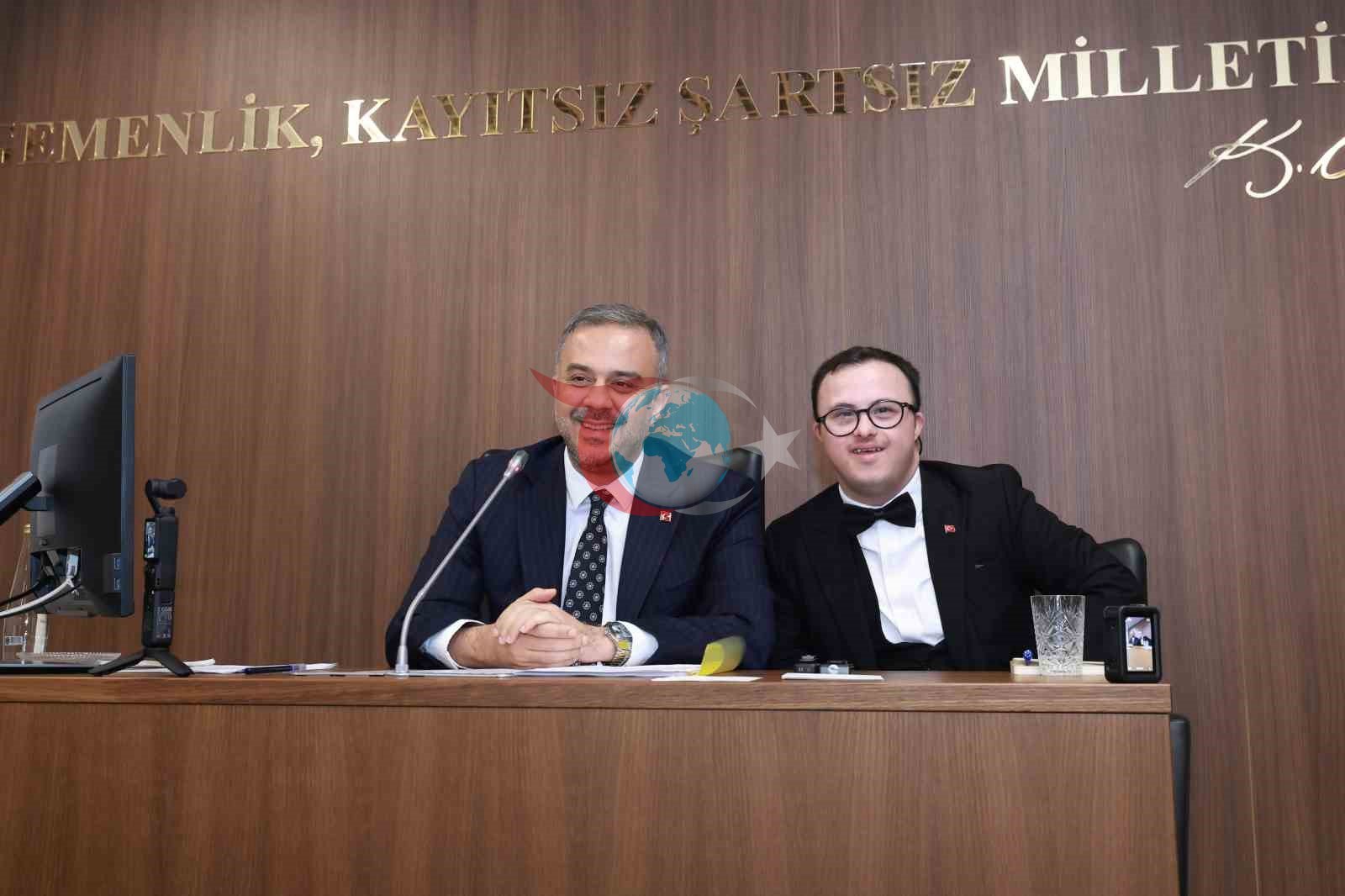 Down Sendromlu Abdullah Ardıç, Onikişubat Belediye Meclisi'ni Yönetti